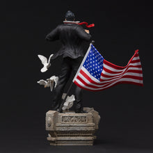 Load image into Gallery viewer, Iron Studios Clark Kent Deluxe Art Scale 1/10 Statue