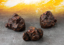 Load image into Gallery viewer, Avengers: Infinity War Black Panther with Tamashii Effect SH Figuarts Action Figure