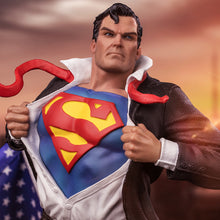 Load image into Gallery viewer, Iron Studios Clark Kent Deluxe Art Scale 1/10 Statue