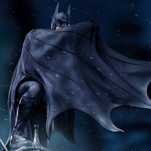 Load image into Gallery viewer, Iron Studios Batman Returns 1/10 Deluxe Art Scale Limited Edition Statue
