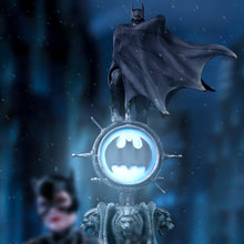 Load image into Gallery viewer, Iron Studios Batman Returns 1/10 Deluxe Art Scale Limited Edition Statue