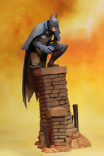 Load image into Gallery viewer, Batman: Gotham by Gaslight ArtFX+ Batman Statue