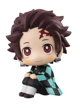Load image into Gallery viewer, Demon Slayer: Kimetsu no Yaiba Look Up Kamado Tanjiro Figure