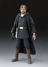 Load image into Gallery viewer, Luke Skywalker Star Wars (The Last Jedi) Battle of Crait Ver. SH Figuarts Action Figure