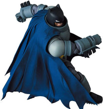 Load image into Gallery viewer, Batman The Dark Knight Returns MAFEX No.146 Armored Batman