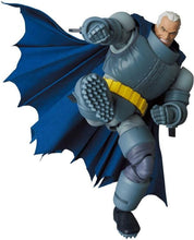 Load image into Gallery viewer, Batman The Dark Knight Returns MAFEX No.146 Armored Batman