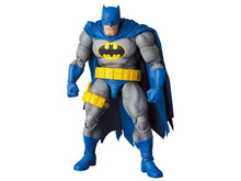 Load image into Gallery viewer, The Dark Knight Returns MAFEX No.139 Batman (Blue Ver.) & Robin