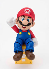 Load image into Gallery viewer, Super Mario Brothers Mario SH Figuarts Action Figure (New Package Ver.)
