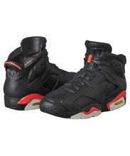 Load image into Gallery viewer, Michael Jordan MAFEX No.100 Figure