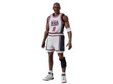 Load image into Gallery viewer, Michael Jordan 1992 Team USA MAFEX Figure