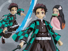 Load image into Gallery viewer, Demon Slayer: 498 DX Kimetsu no Yaiba figma Tanjiro Kamado DX Edition