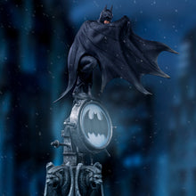 Load image into Gallery viewer, Iron Studios Batman Returns 1/10 Deluxe Art Scale Limited Edition Statue
