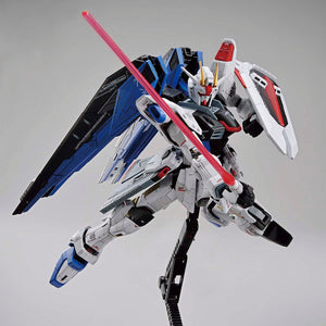 Premium Bandai Full Mechanics 1/100 The Gundam Base Limited ZGMF-X10A Freedom Gundam Ver.GCP