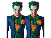 Load image into Gallery viewer, Batman Hush MAFEX No.142 The Joker
