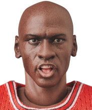 Load image into Gallery viewer, Michael Jordan MAFEX No.100 Figure
