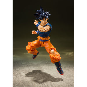 Bandai S.H. Figuarts Ultra Instinct Dragon Ball Super Son Goku Action  Figure Set, 12 Pieces 