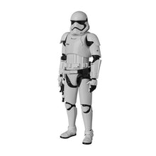 Load image into Gallery viewer, Stormtrooper Star Wars (First Order) MAFEX No.021
